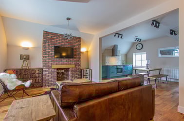 Howard Gardens, Adamstown, Cardiff - Image 2